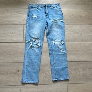 Distressed cropped denim